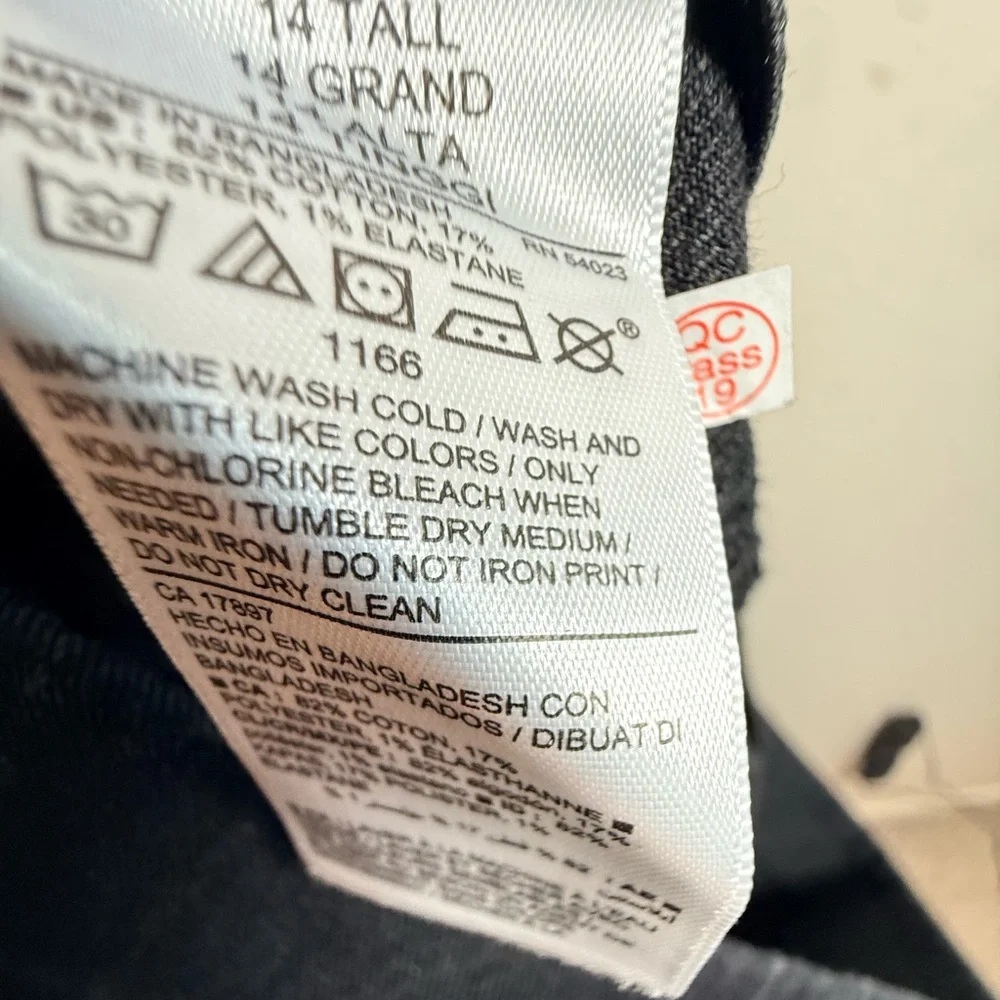 Old Navy Women Black Super Skinny Jeans Size 14 Tall NWT Slimming Waist Stretch - Picture 9 of 11